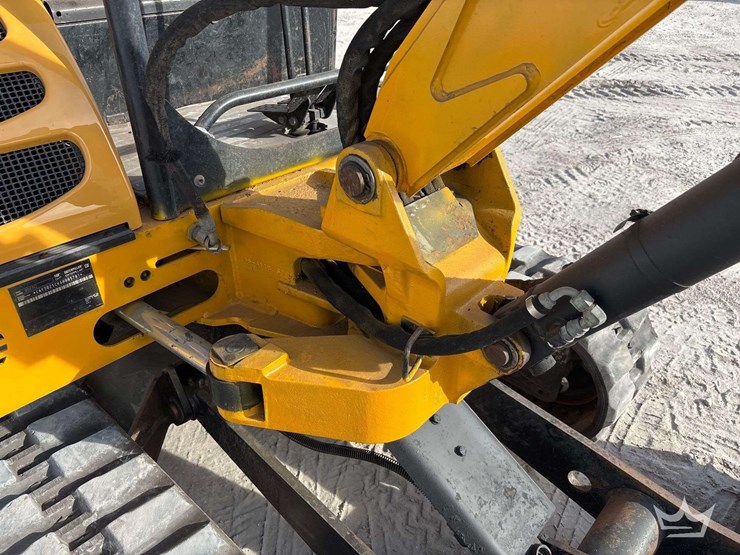 caterpillar-302.5c-image-12