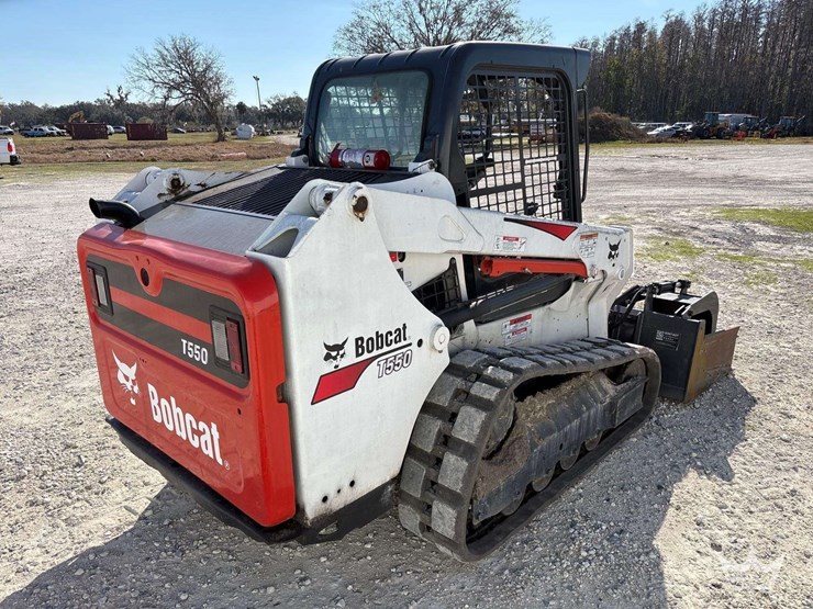 2017-bobcat-t550-image-3