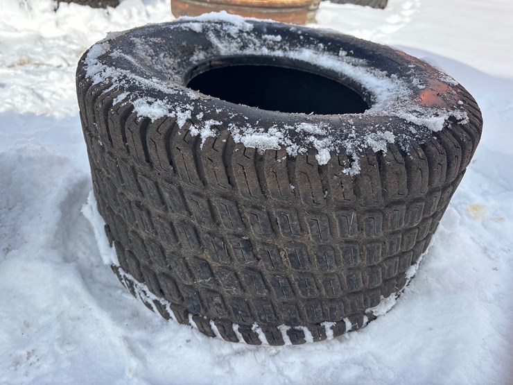#4065-•-turf-tire-image-2