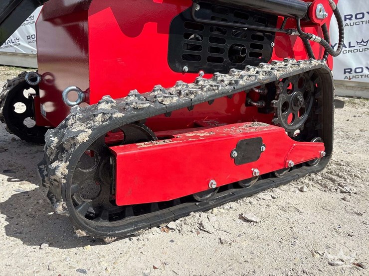 2025-ht360w-mini-walk-behind-track-loader-skid-steer-image-28