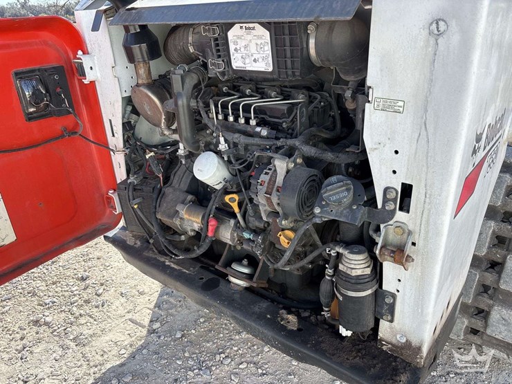 2017-bobcat-t550-image-14