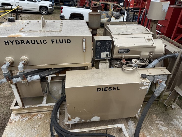 22-bbl-97-hp-cement-mixing-unit-mtd-on-2012-big-tex-22'x102"-25k-gvw-dual-t/a-pintle-hitch-trailer-image-7