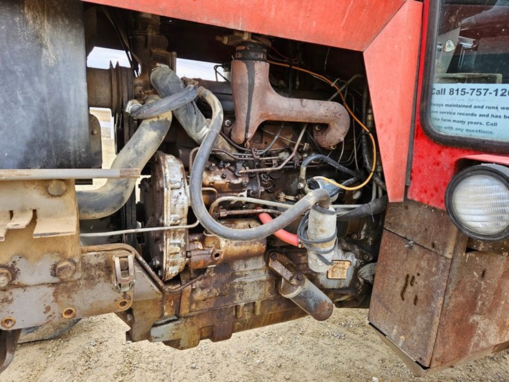 massey-ferguson-1085-image-10