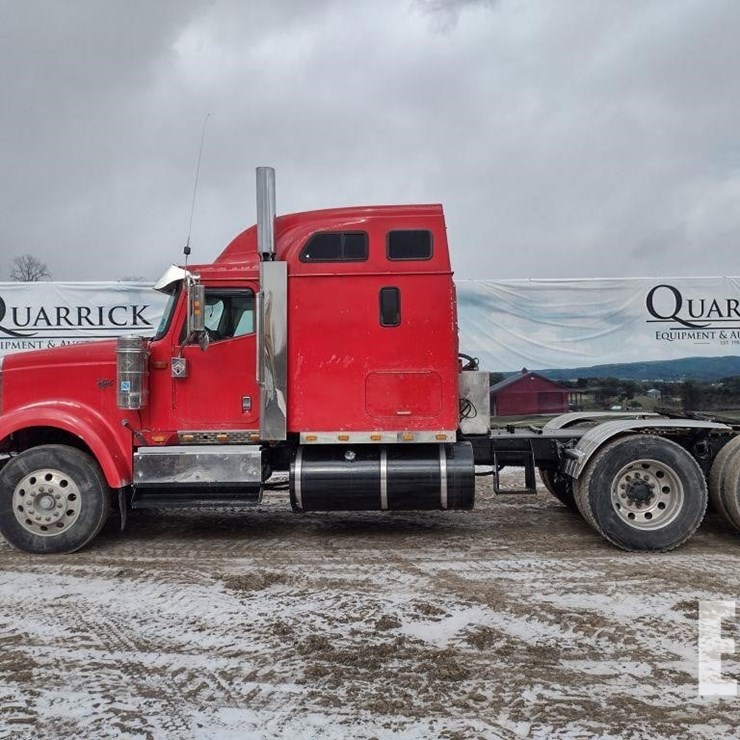 2000 INTERNATIONAL 9900