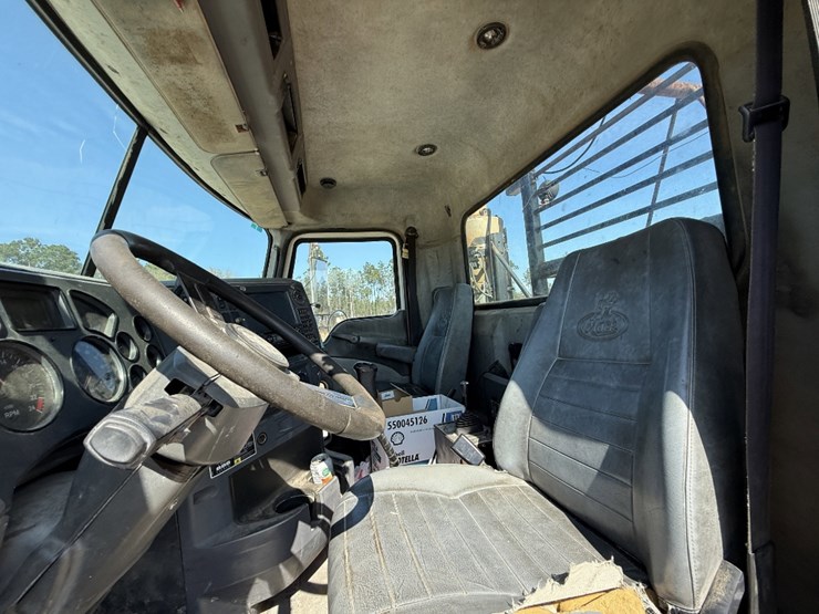 2009-mack-granite-gu713-image-17