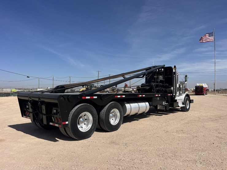 2015-kenworth-t800-image-3