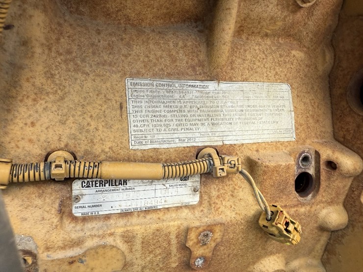 2013-caterpillar-c4.4-image-12