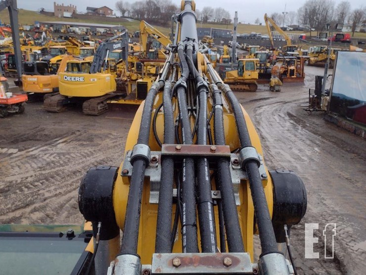 caterpillar-m322f-image-39