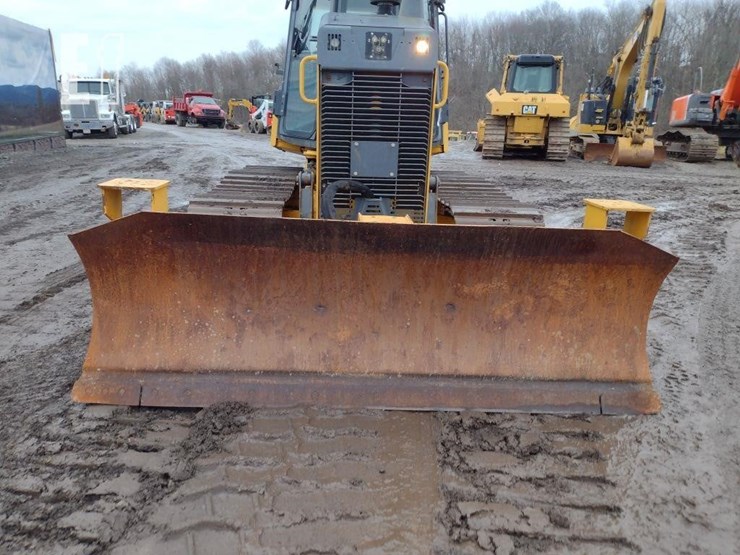 2015-deere-650k-lgp-image-17