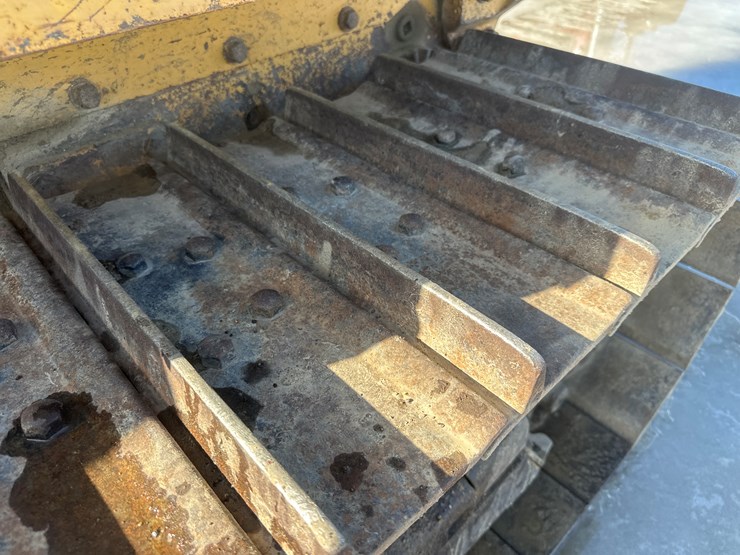 caterpillar-d5c-image-49