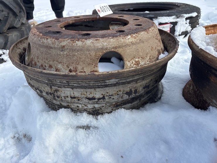 #4076-•-10-bolt-rim-image-2