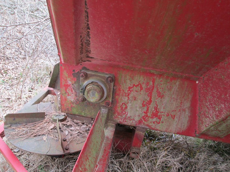 #27354-•-mallett-pull-type-spreader-image-22