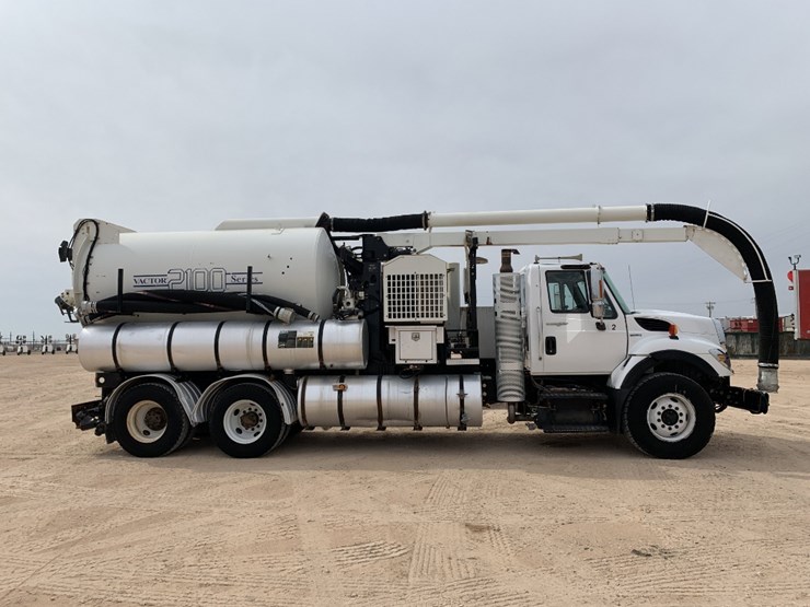 2009-international-workstar-7500-image-8