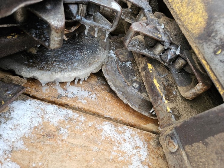 new-holland-30-image-12