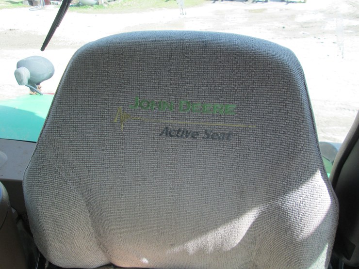 john-deere-8420-image-33