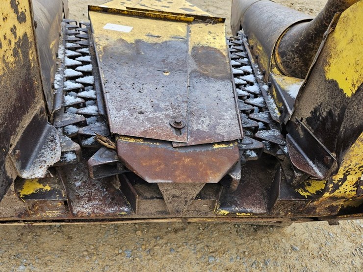 new-holland-30-image-17