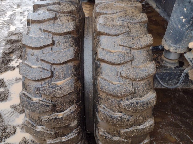 caterpillar-m322f-image-25