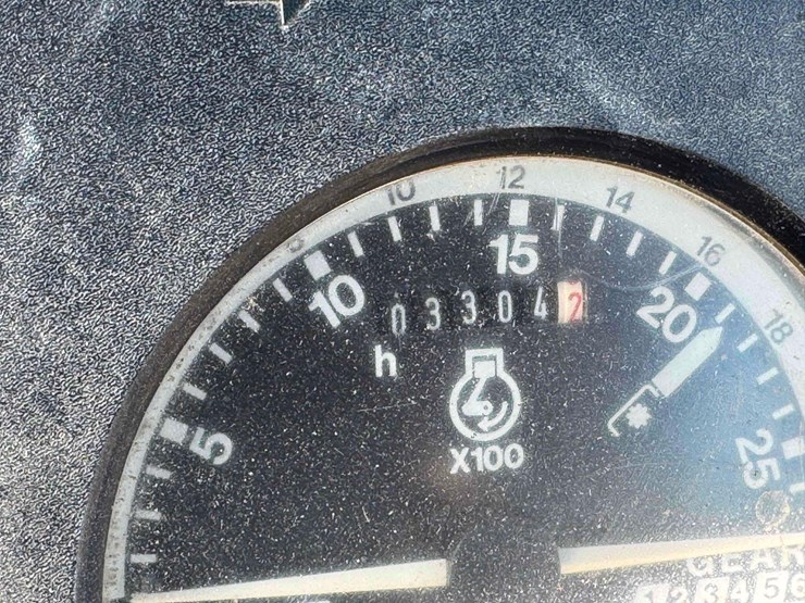 1992-john-deere-3055-image-16