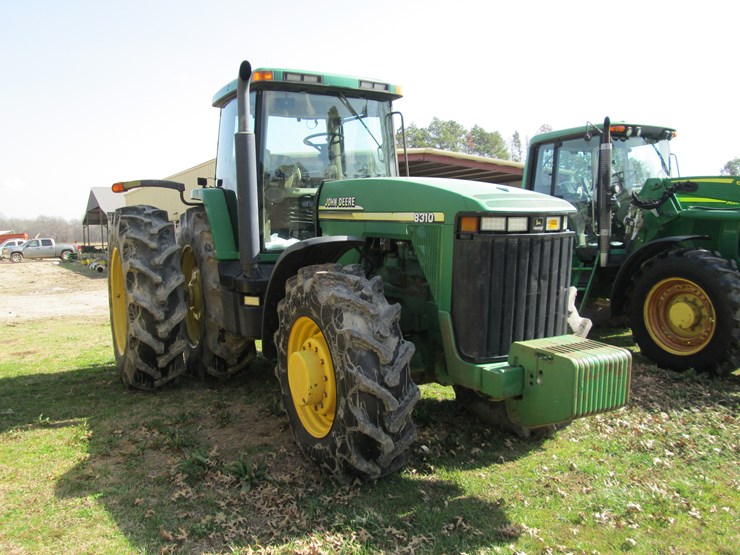 john-deere-8310-image-2