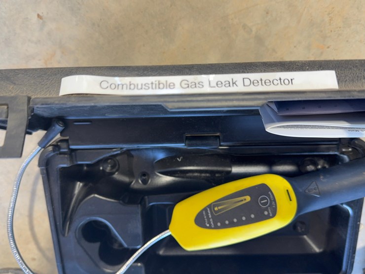gas-leak-detector-image-2