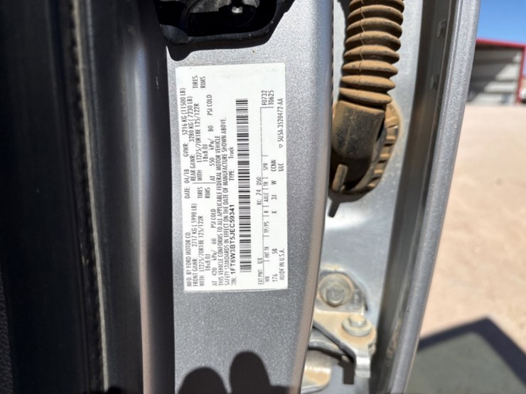 2018-ford-f350-image-8