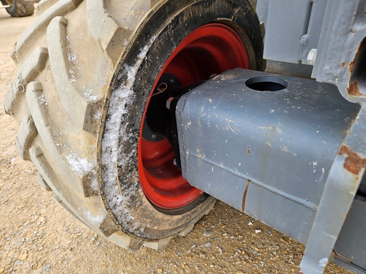 2017-skyjack-sj6832rt-image-39