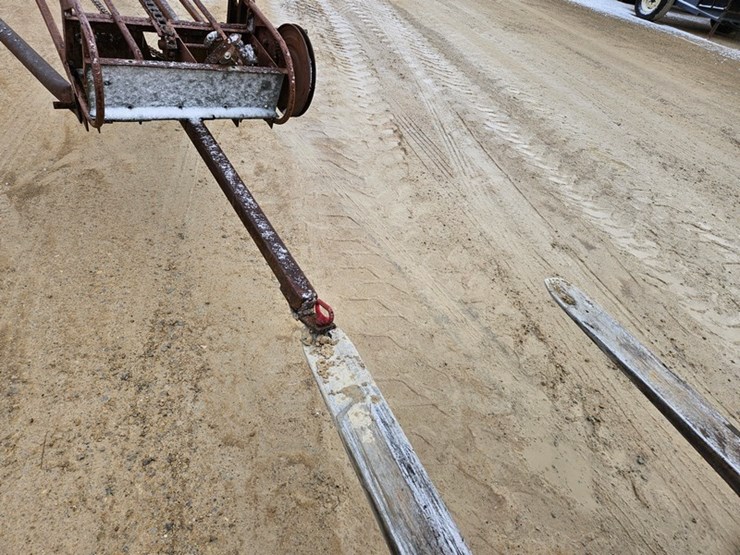 new-holland-131-image-10