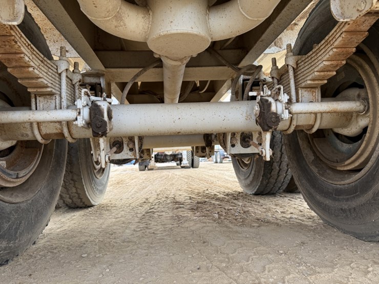 2014-overland-tank-inc-5,460-gal.-2-comp.-t/a-water-transport-trailer-image-14