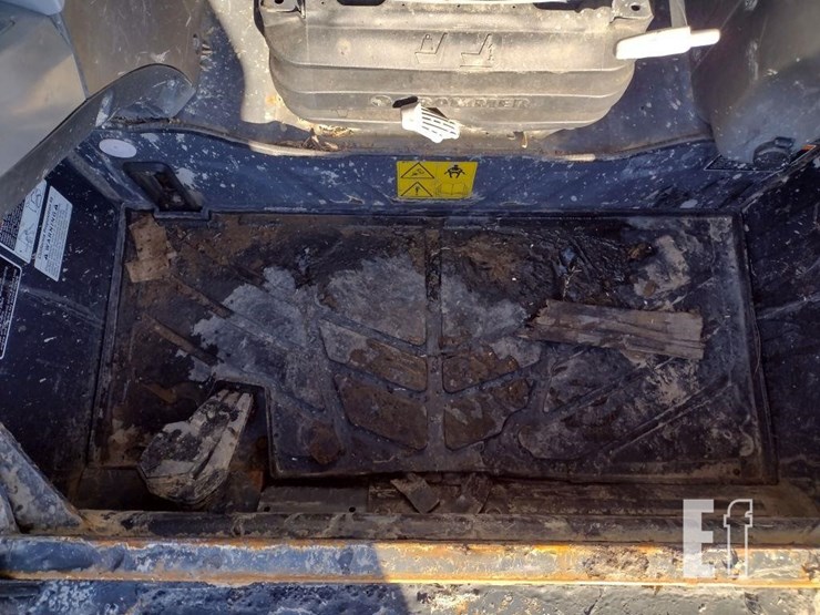 kubota-svl65-2-image-12