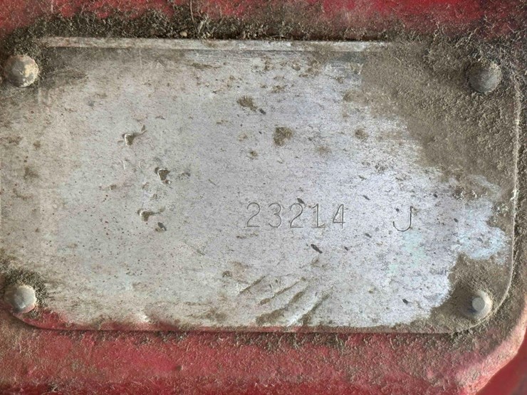 1949-farmall-super-h-image-3