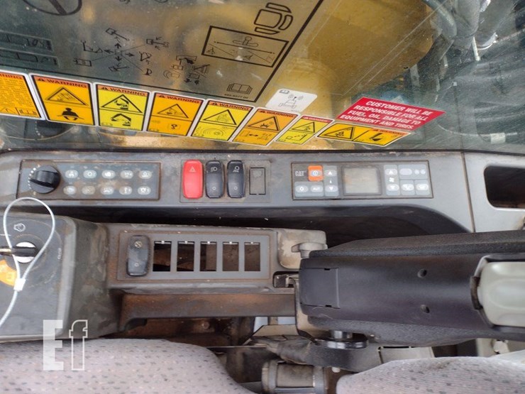 caterpillar-m322f-image-10