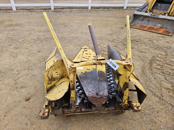 new-holland-30-image-4