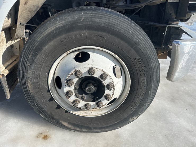 2012-ford-f650-image-54