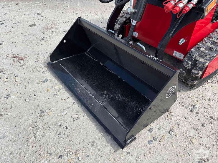 2025-ht360w-mini-walk-behind-track-loader-skid-steer-image-7