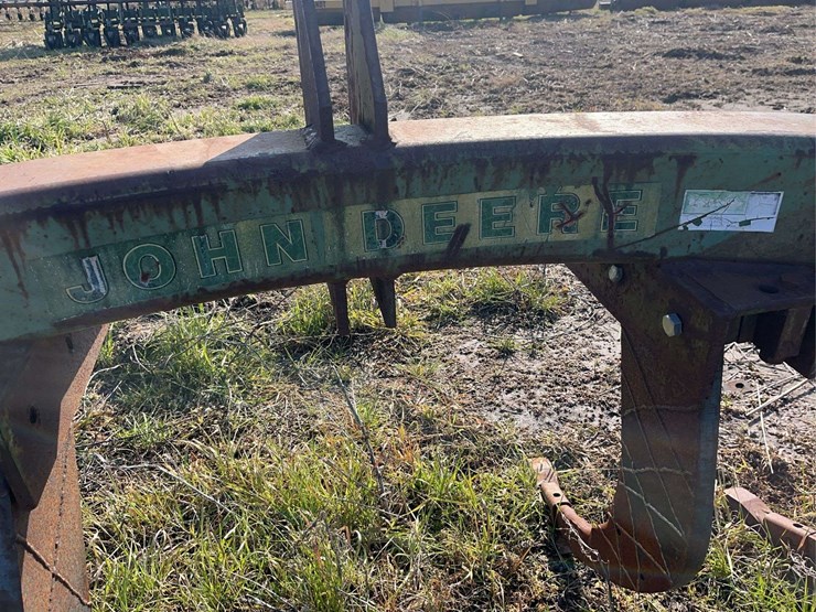 john-deere-900-7-bottom-u-frame-subsoiler-image-4