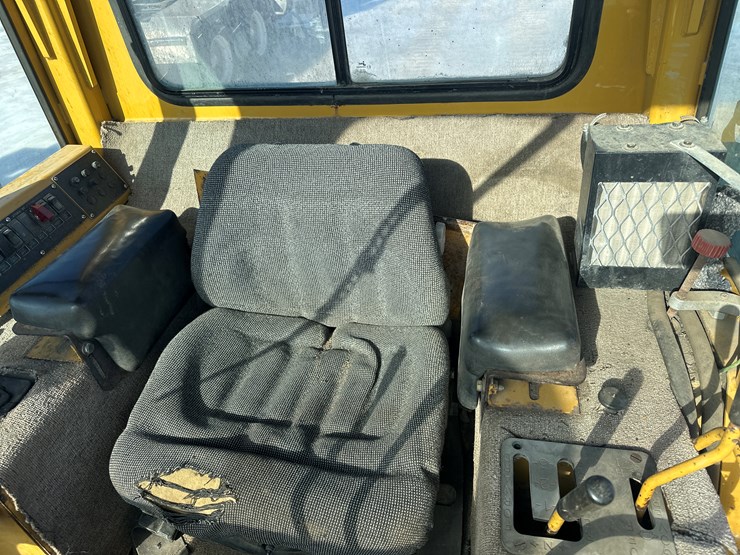 caterpillar-d5c-image-27