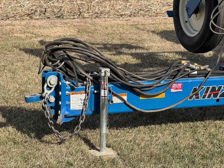 2011-kinze-3600-image-4