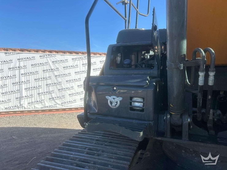 2022-case-cx220e-hydraulic-excavator-image-13