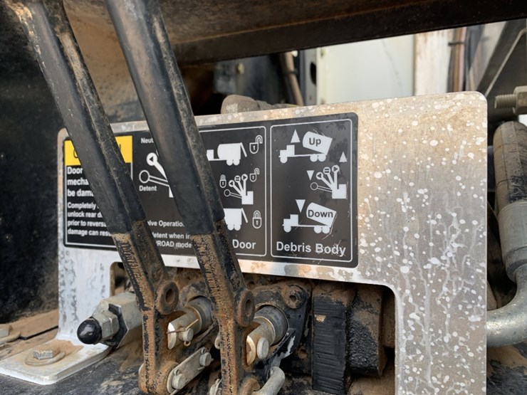 2009-international-workstar-7500-image-10