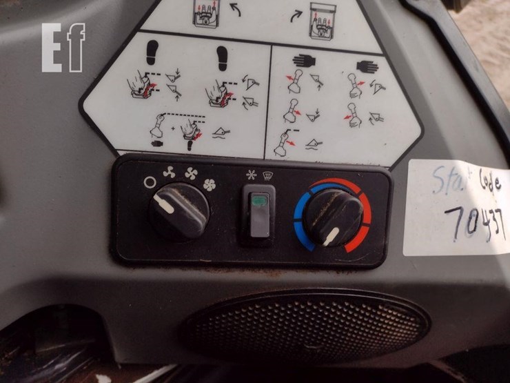 bobcat-t770-image-12