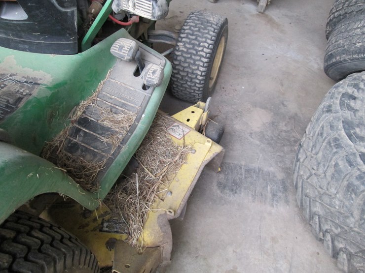 john-deere-gt235-image-6