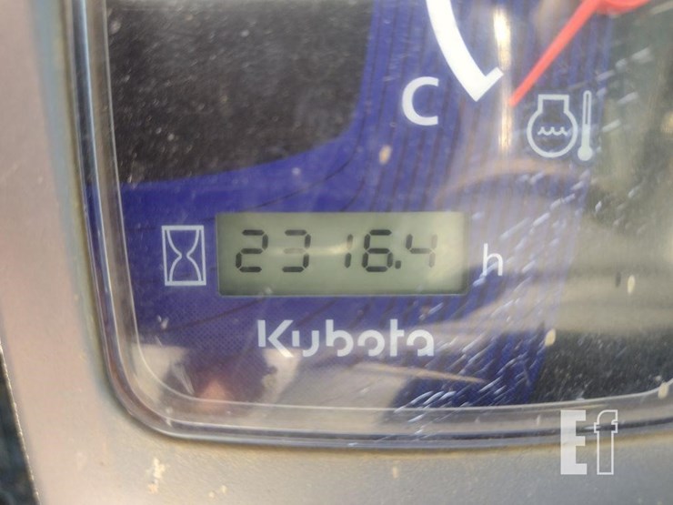 kubota-svl65-2-image-6