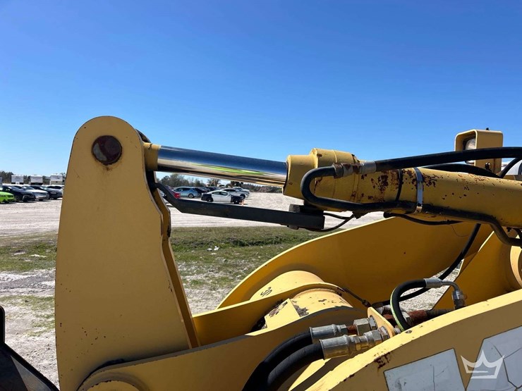 2002-deere-544h-image-28