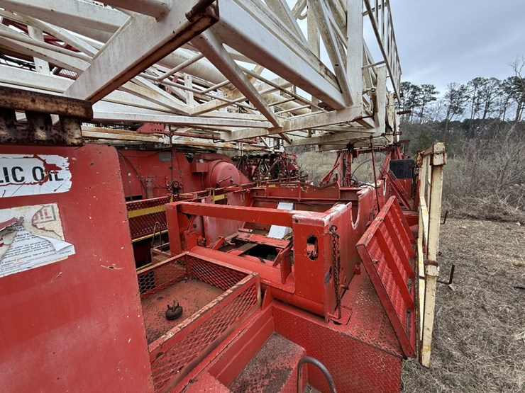 2003-franks-/-nov-1287/160-96-210k-4-axle-well-service-workover-rig-(incomplete)-image-9