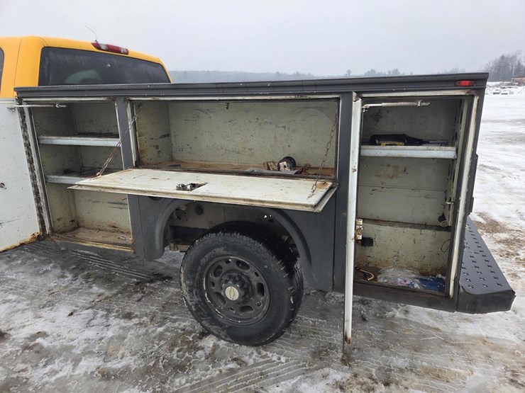 2008-chevrolet-2500-image-18