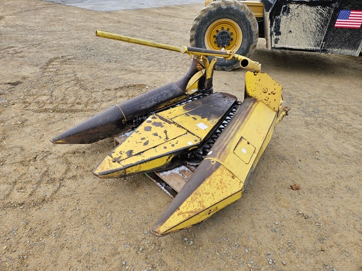 new-holland-30-image-1