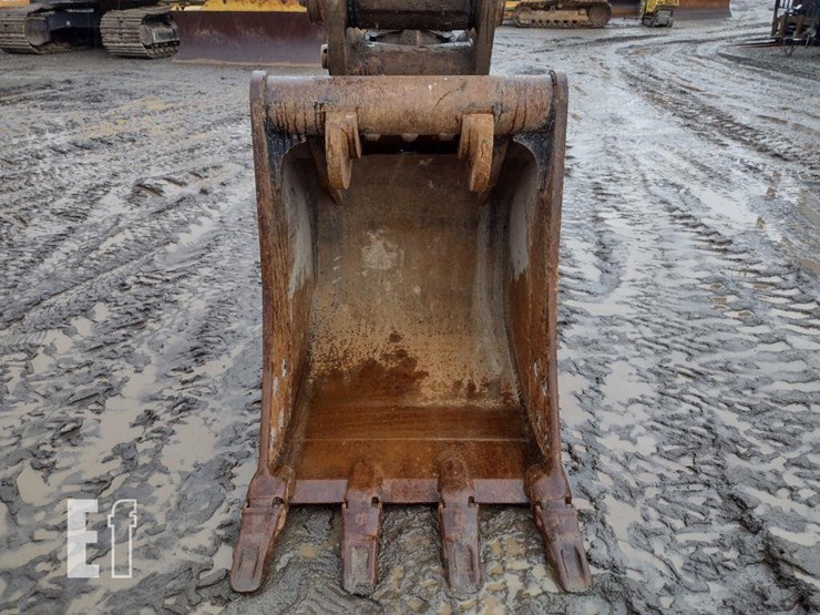 caterpillar-m322f-image-16