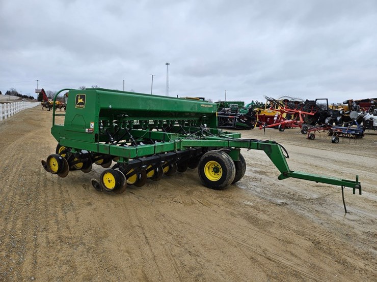 john-deere-15-image-7