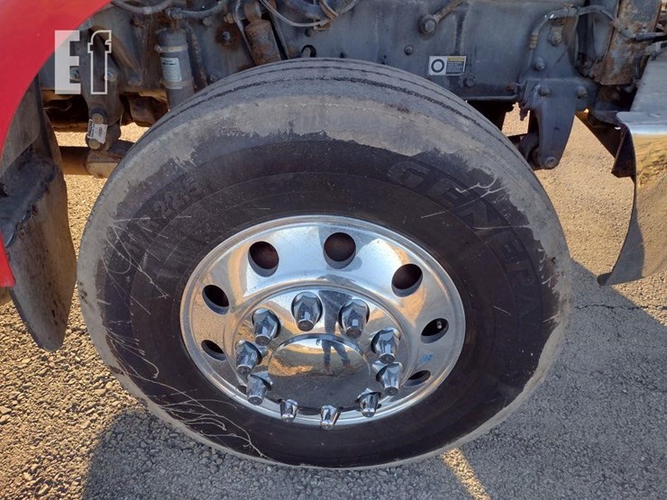 2013-peterbilt-337-image-44