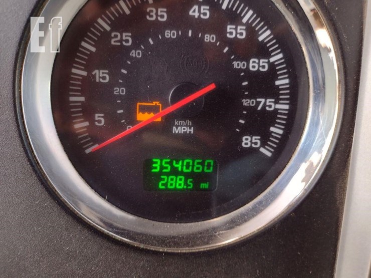 2013-kenworth-t800-image-9